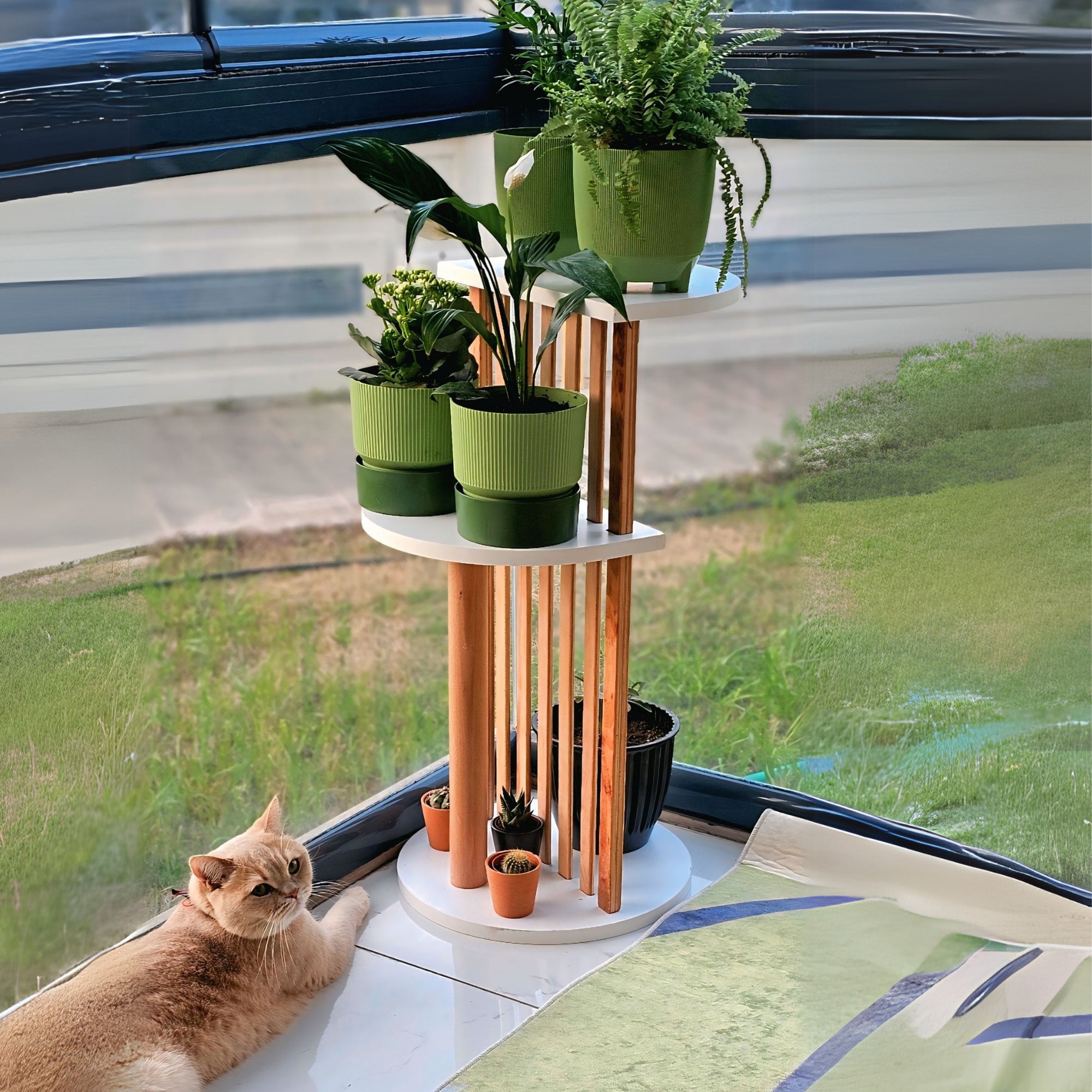 Böhmischer Pflanzenständer mit mehreren Ebenen | 75 cm Höhe, verspieltes Regaldesign, MDF- und Buchenholzlatten